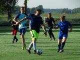 Laatste training S.K.N.W.K. JO11-1JM van seizoen 2022-2023 (partijtje tegen de ouders) (213/221)